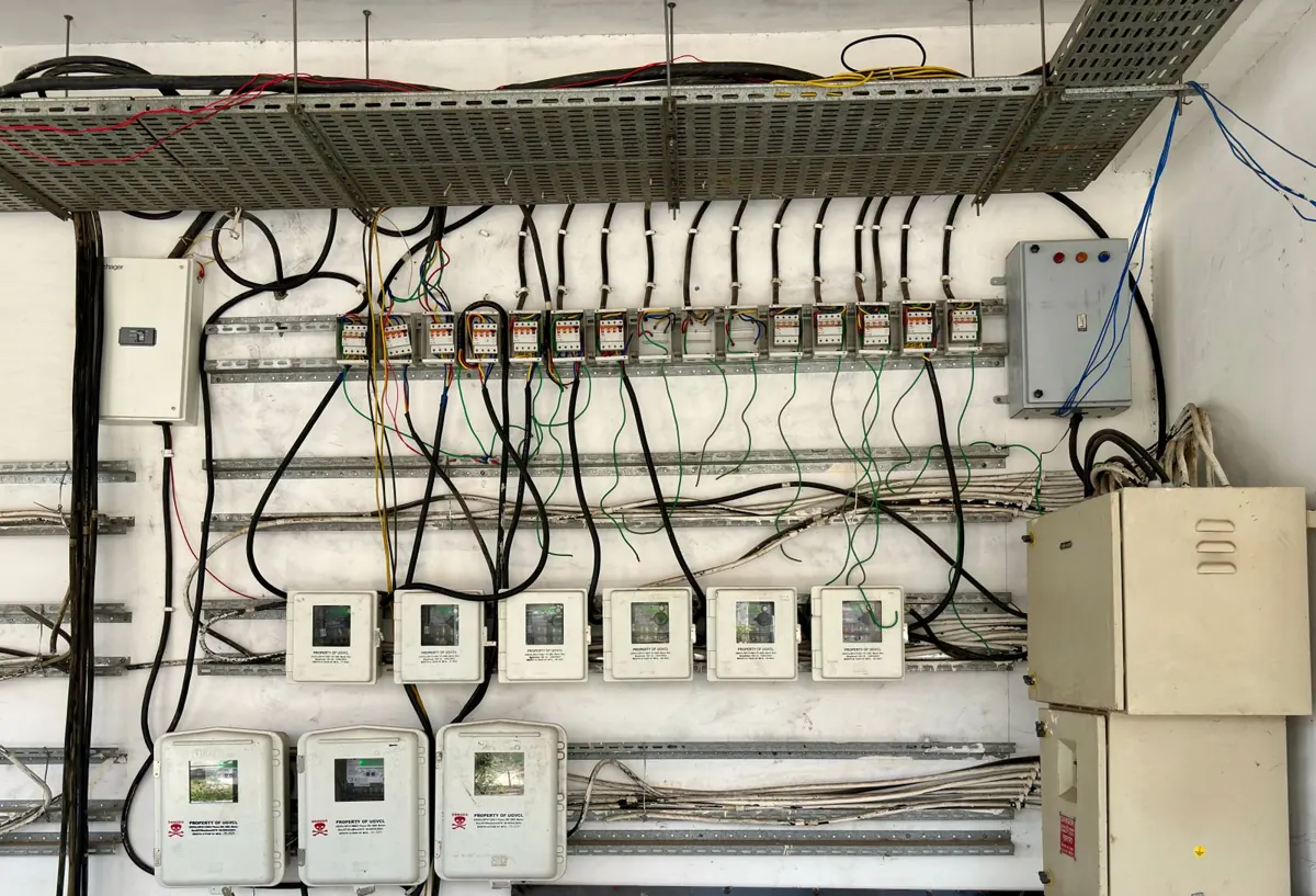 EV charger installation in Rolling Meadows, IL (stock photo)
